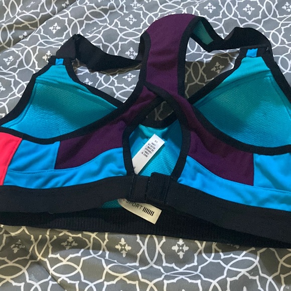 Victoria secret sports bra 💜 - Picture 6 of 11